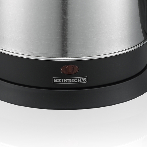 کتری برقی 1.7 لیتری هنریچ 8823 دارای پایه و مجهز به سیستم Cable-Free